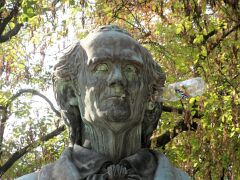 Speyer Prof. Magnus Schwerd SAM_0279 Das hat Prof. Magnus Schwerd nicht verdient. Er schrieb 1835 unter anderem ein Buch über 