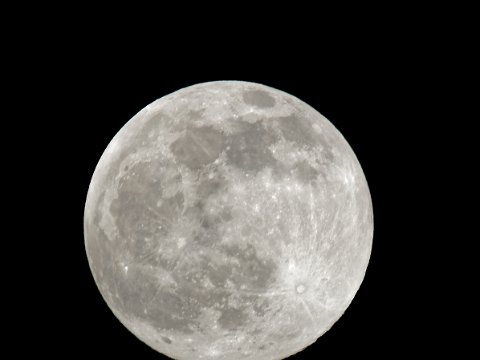 R6HS4537 Mond