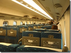 110206 - Shinkansen innen SAM_3372