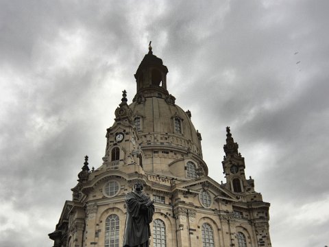 Dresden_Frauenkirche_Martin_Luther_HDR