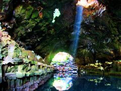 Lichtstrahl in Hoehle_Hans Schremmer
