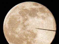 Mond_02