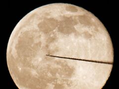 Mond_04