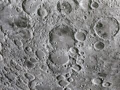 R6HS4092 Mond in Salvatorkirche