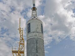 R6HS8837