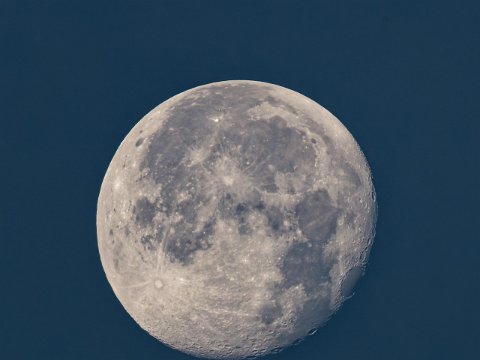 250811_06.34MESZ,Mond,R6HS8145