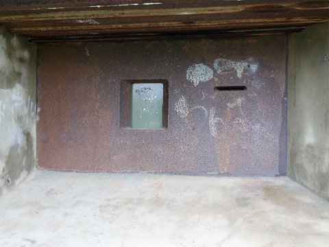 R6HS8985