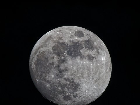 260301_21.00MEZ,Mond,R6HS2268