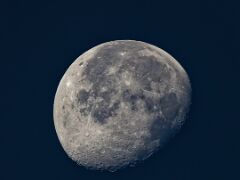 260930_07.48MESZ,Mond,R6HS6244